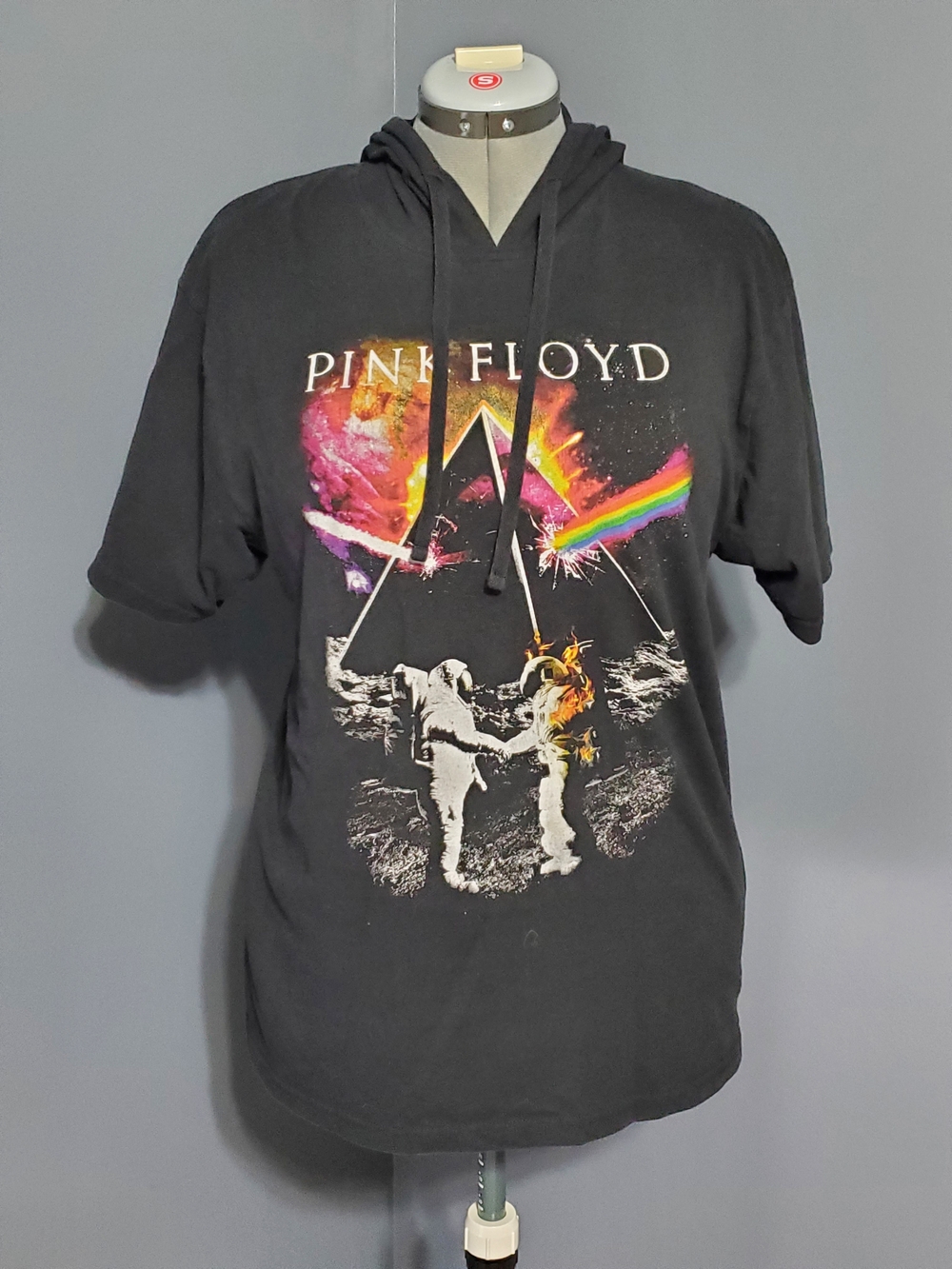 Pink Floyd Black Hoodie Short Sleeve Shirt Prism Rainbow Astronaut Graphic SZ L